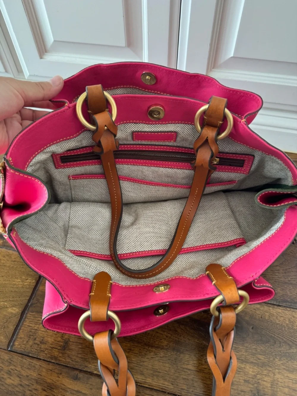 Dooney & Bourke Pink Leather Shoulder Bag - Picture 7 of 8